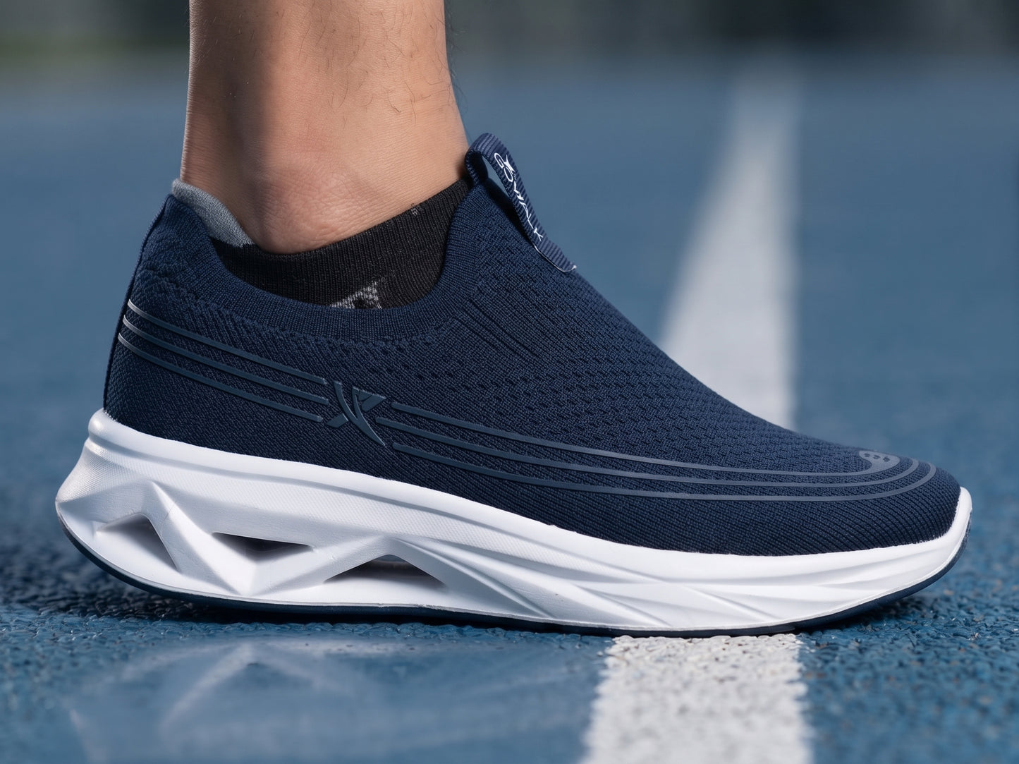 1 2420  New Men's Sports Casual Shoes Fashion
