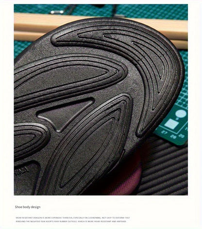 High-end men's flip-flops 2025, anti-slip, wear-resistant, odorless, new summer outerwear flip-flops, beach sandals